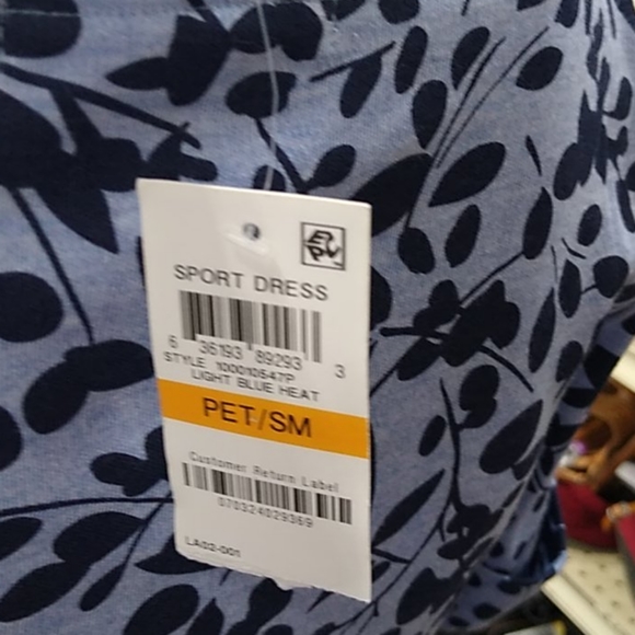 Dress - Picture 4 of 4